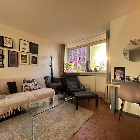 Appartamento Tour Reflet 15, A Cozy And Welcoming Home, Just Like Your Own Parigi