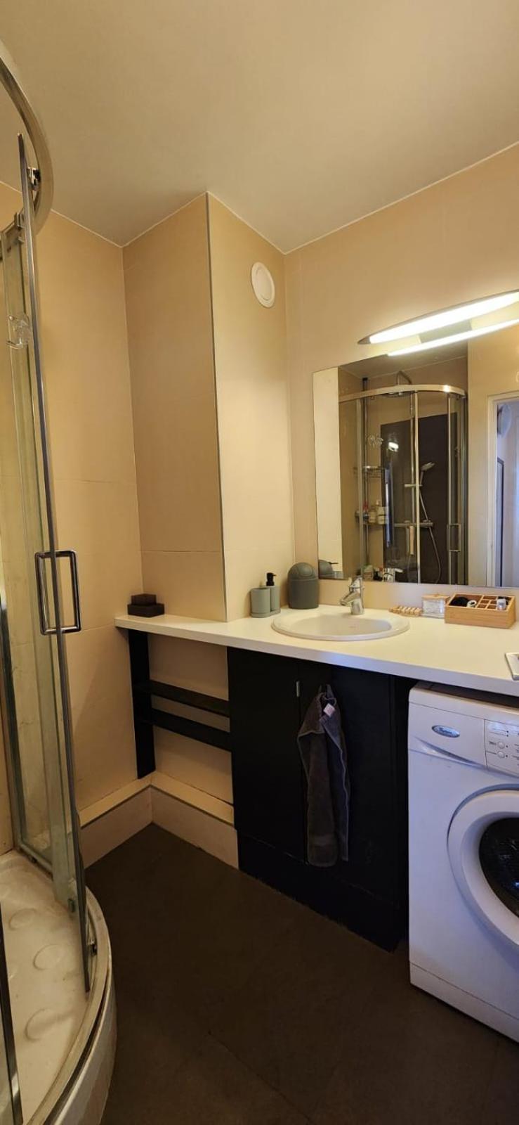 Tour Reflet 15, A Cozy And Welcoming Home, Just Like Your Own * Paris